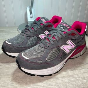 (SOLD🔴) New Balance 990v3 Made in the USA Gray Pink Running Shoes Women's 8
